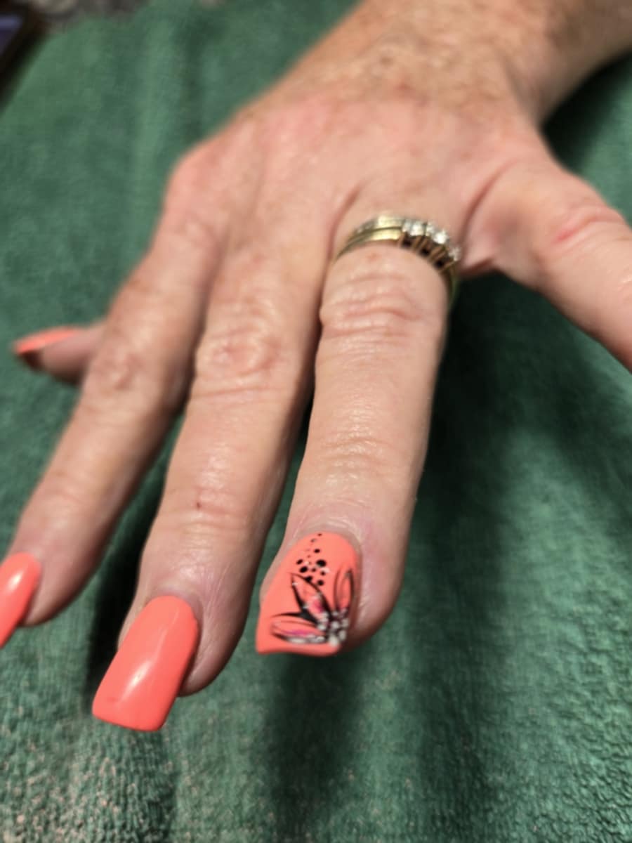 Lisa Nails Spa & Lashes nail photo 5